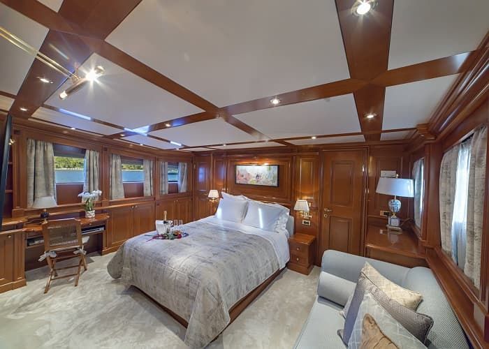 Luxury yacht suite, luxury accommodation, luxury suite