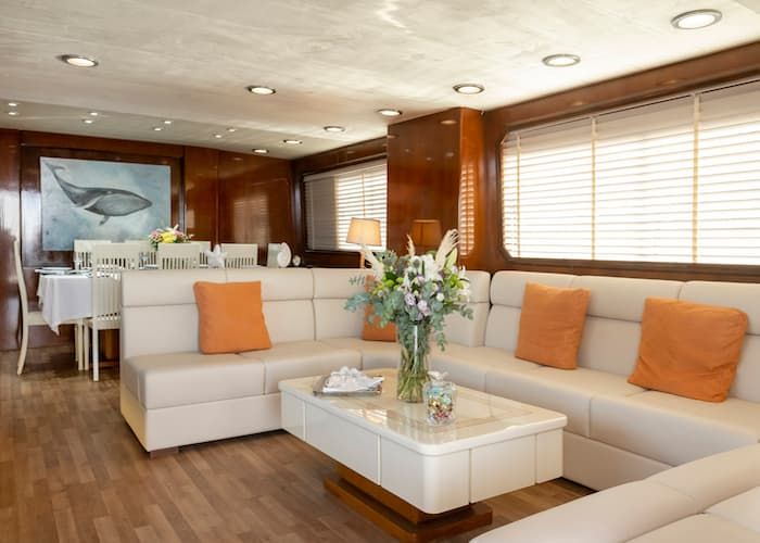 superyacht salon, superyacht charter Cyclades, yacht salon
