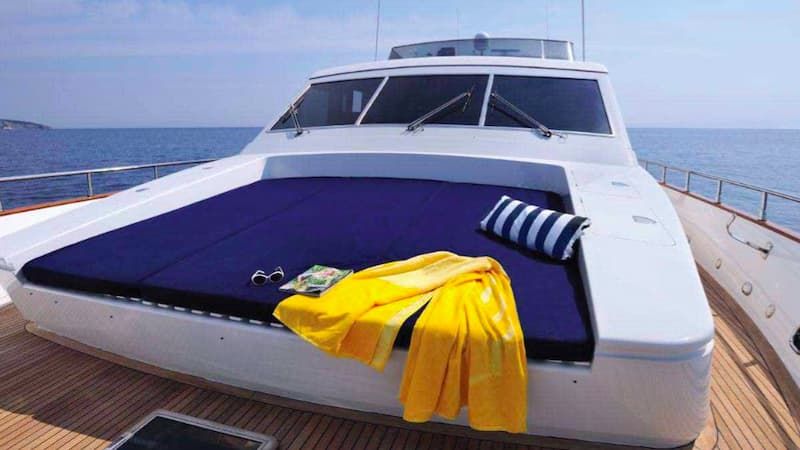 Mykonos yachting, Cyclades yachting, sun beds Mykonos