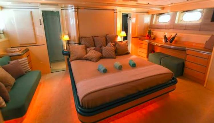 Luxury Accommodation, yacht suite, master bedroom