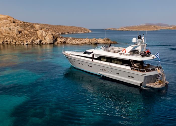 Cyclades yachting, luxury yachting, luxury lifestyle