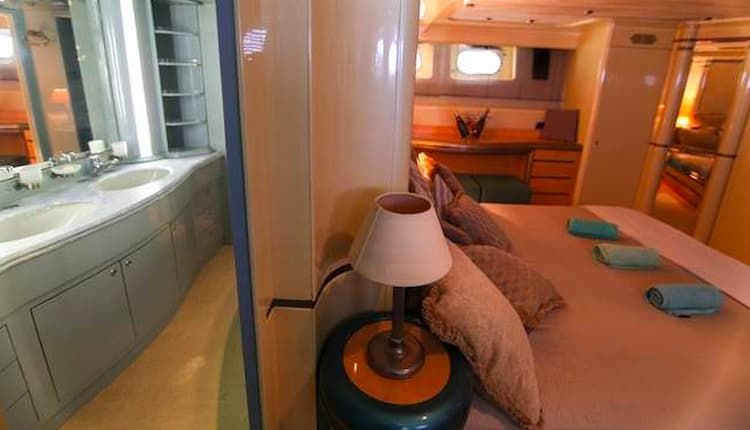 Yacht Suite, luxury yacht suite