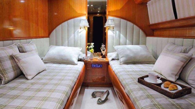 yacht bedrooms, yacht accommodation, weekly yacht rental Mykonos