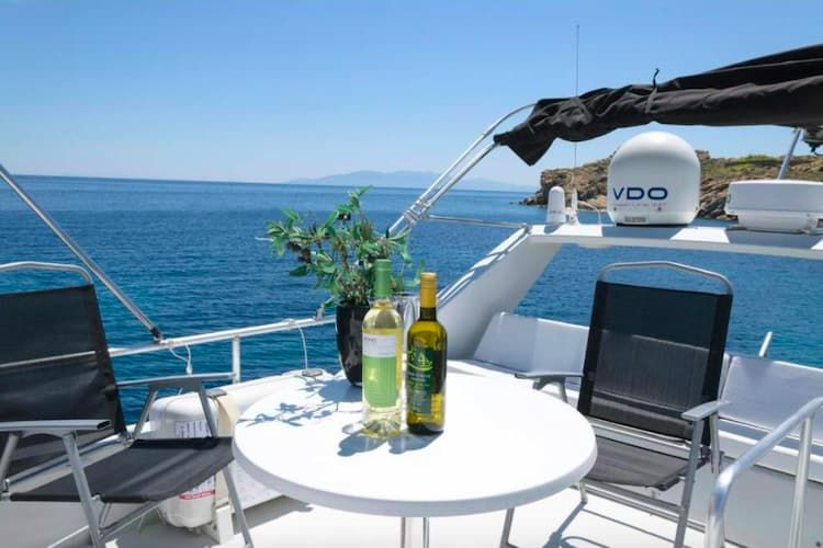 small yacht rentals Mykonos, rent yacht Mykonos